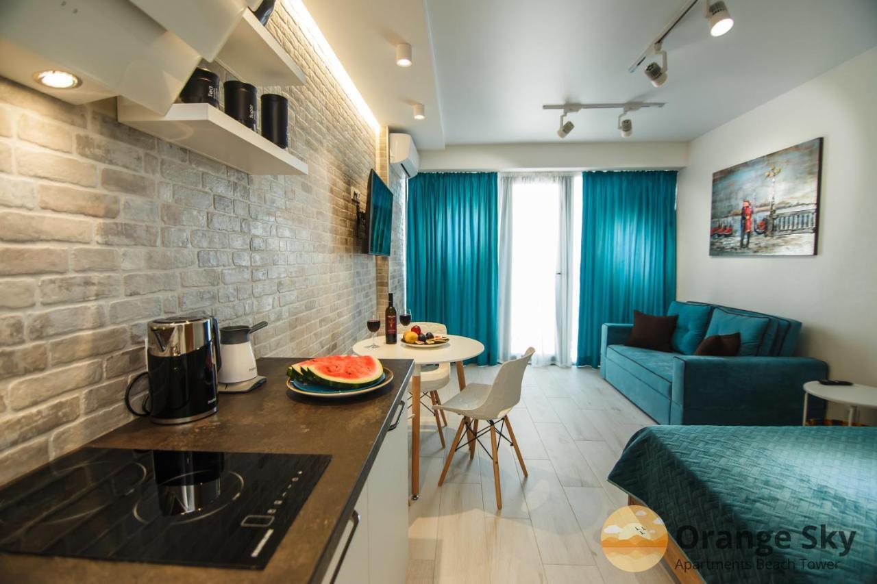 Orange Sky Apartments Beach Tower バトゥーミ エクステリア 写真